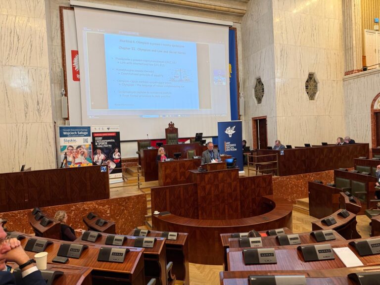 Udział Prorektora dr Jacka Kroma  w VI Międzynarodowej Konferencji  „Osoby z niepełnosprawnością w sporcie – teoria i praktyka”