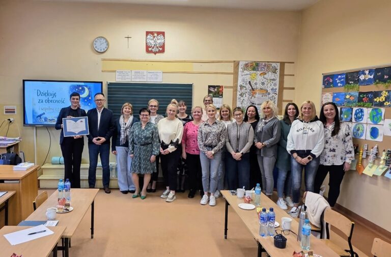 „Porażka ma moc. Jak wspierać ucznia z dysleksją w szkole – narzędzia pracy i empatycznej komunikacji dla nauczycieli”